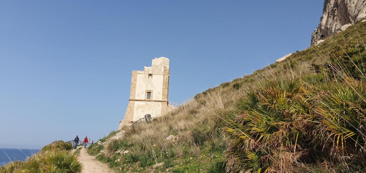 Casa Vacanza Da Rosa Custonaci Exterior foto